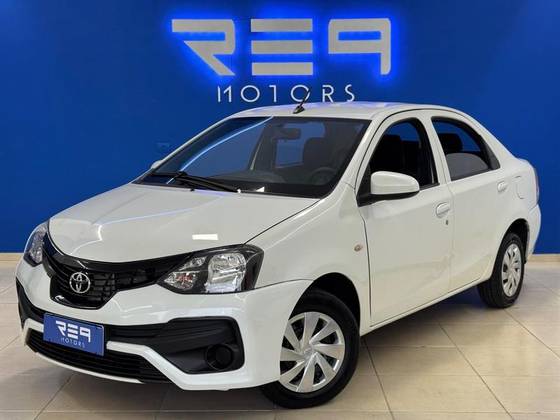 TOYOTA ETIOS 1.5 X SEDAN 16V FLEX 4P MANUAL TOYOTA ETIOS 1.5 X SEDAN 16V FLEX 4P MANUAL